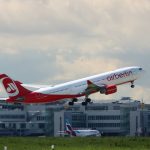 Flugzeug Airberlin Takeoff in Düsseldorf (DUS)