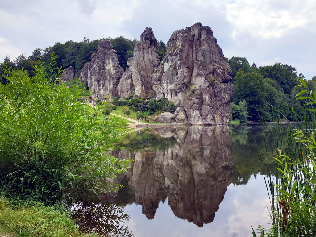 Externsteine mit Wiembecketeich